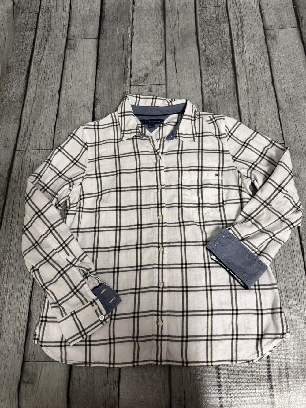 Women’s Tommy Hilfiger Button Up Plaid Flannel Shirt Sz Medium 100% Cotton LS